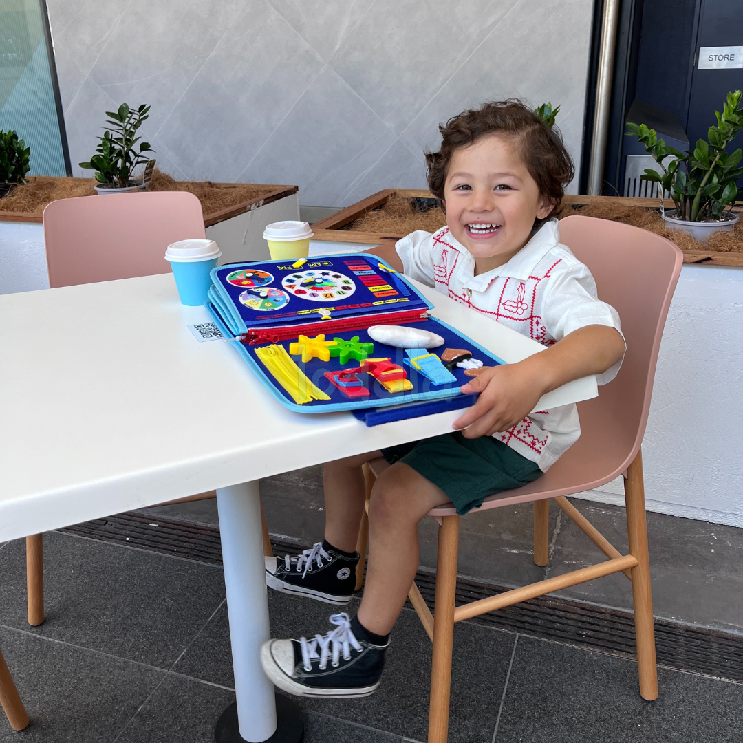 ToddlaTM Montessori Foglalkoztató Tábla