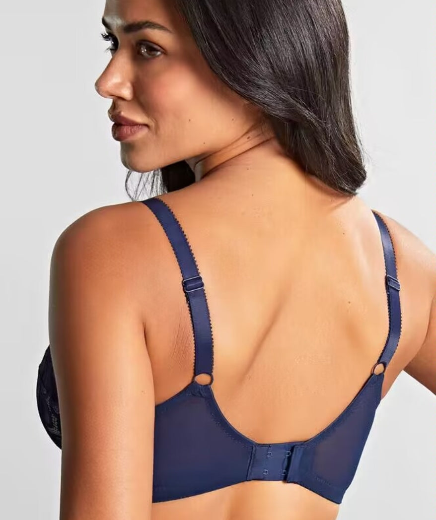 Triumph - (3 db) Melltartó hímzett csipkével és teli kupával